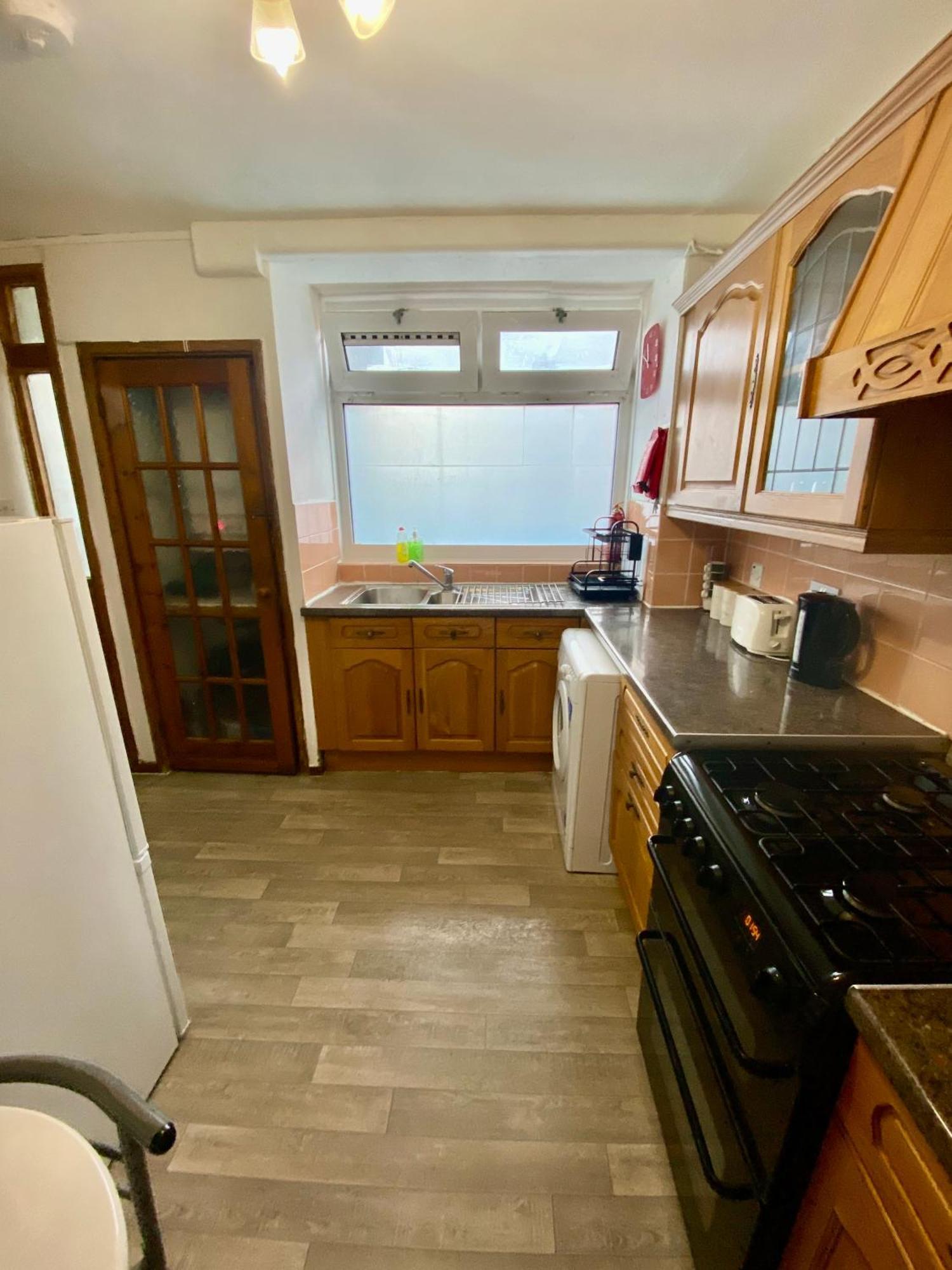 Kingward Apartment London Ngoại thất bức ảnh